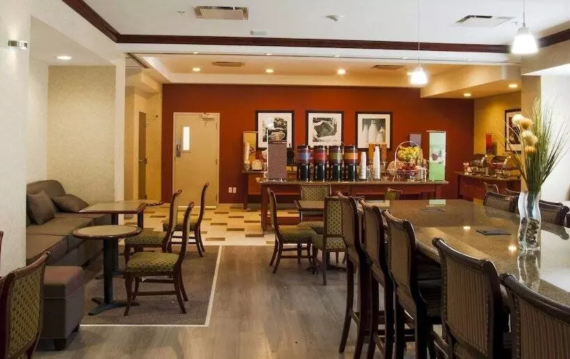 Отель Hampton Inn By Hilton Ciudad Victoria