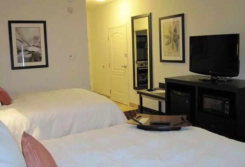 ホテル Hampton Inn By Hilton Fort Saskatchewan