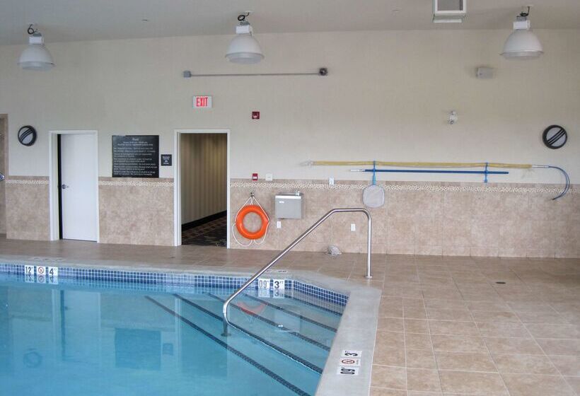 호텔 Hampton Inn By Hilton Fort Saskatchewan