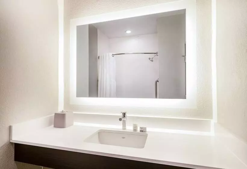 Holiday Inn Express Hotel & Suites Beaumont Northwest, An Ihg