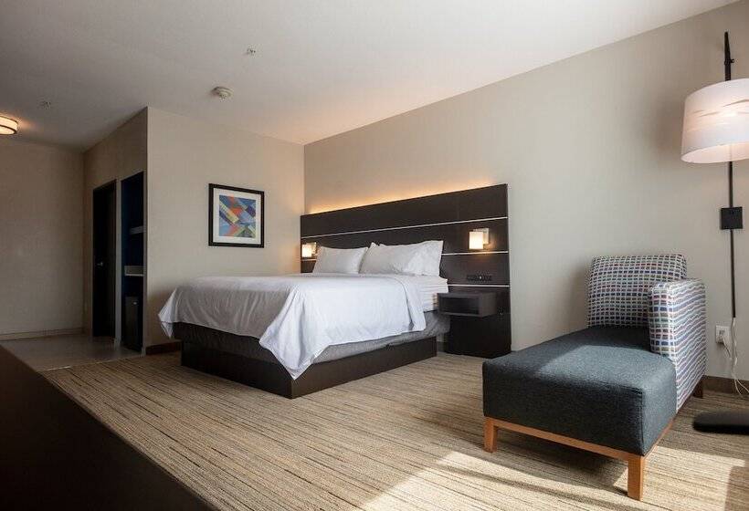 Holiday Inn Express Hotel & Suites Beaumont Northwest, An Ihg