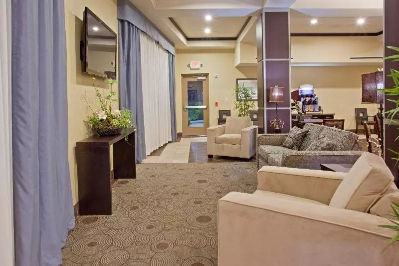 Holiday Inn Express Hotel & Suites Beaumont Northwest, An Ihg