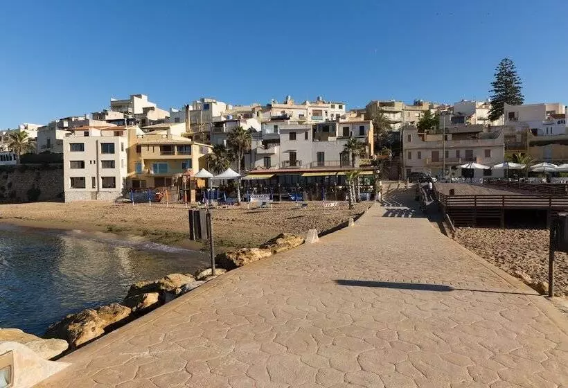 La Rosa Hotel   Selinunte