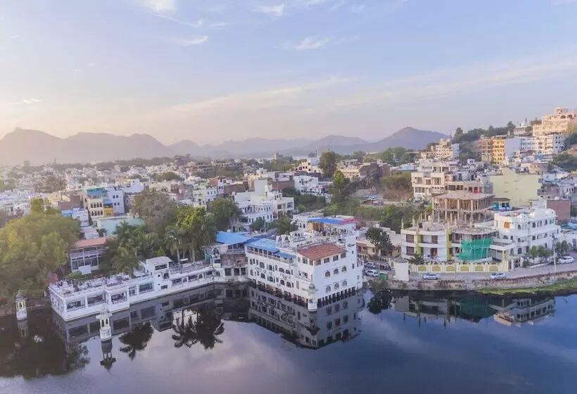 호텔 Natural Lake View