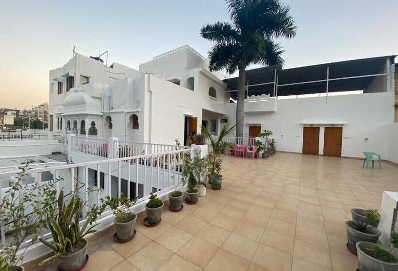 Отель Natural Lake View