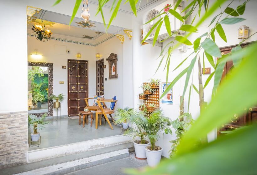 Отель Natural Lake View