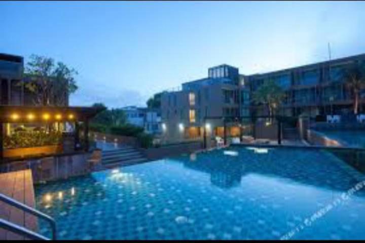 هتل Panwa Beach Side Beachfront