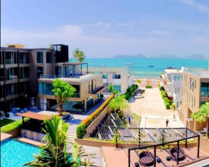 هتل Panwa Beach Side Beachfront