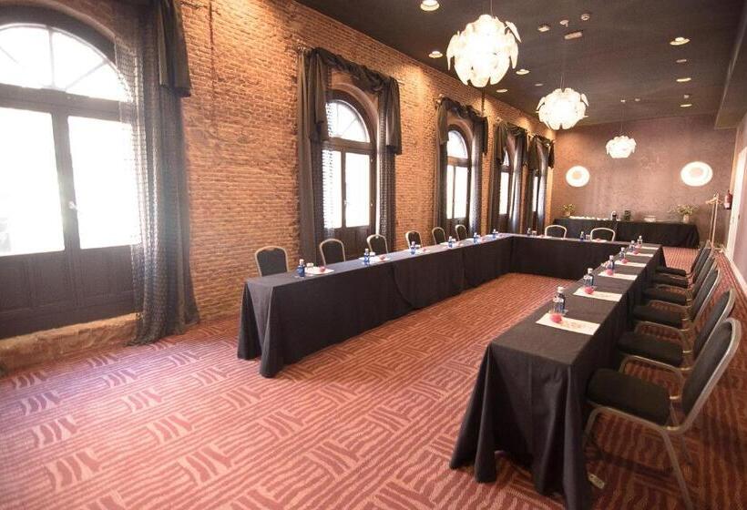 هتل Petit Palace Savoy Alfonso XII