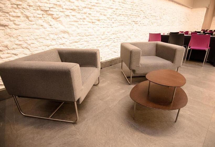 هتل Petit Palace Savoy Alfonso XII