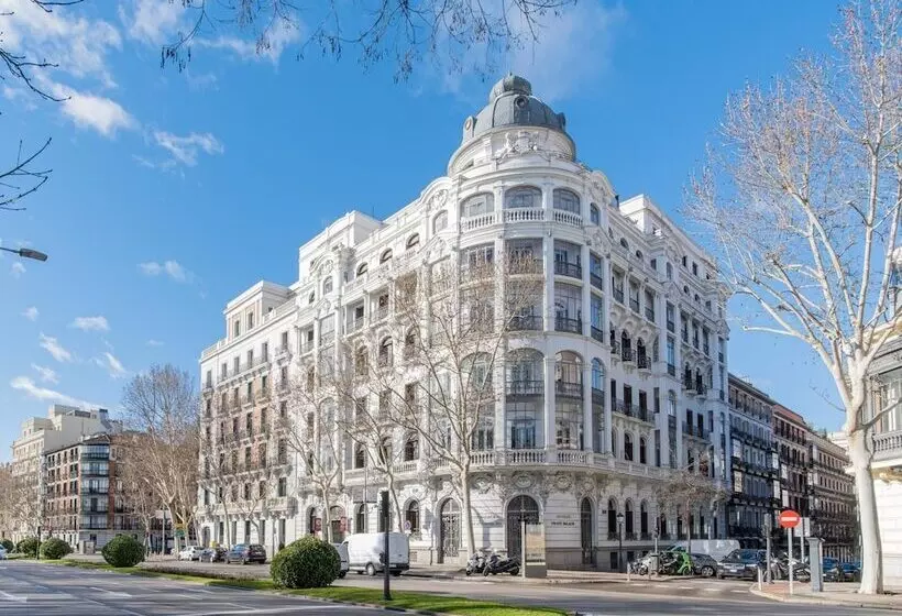 هتل Petit Palace Savoy Alfonso XII