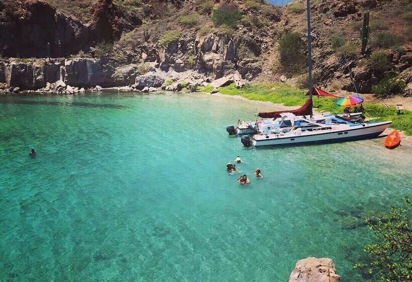 Szálloda Posada Del Cortes