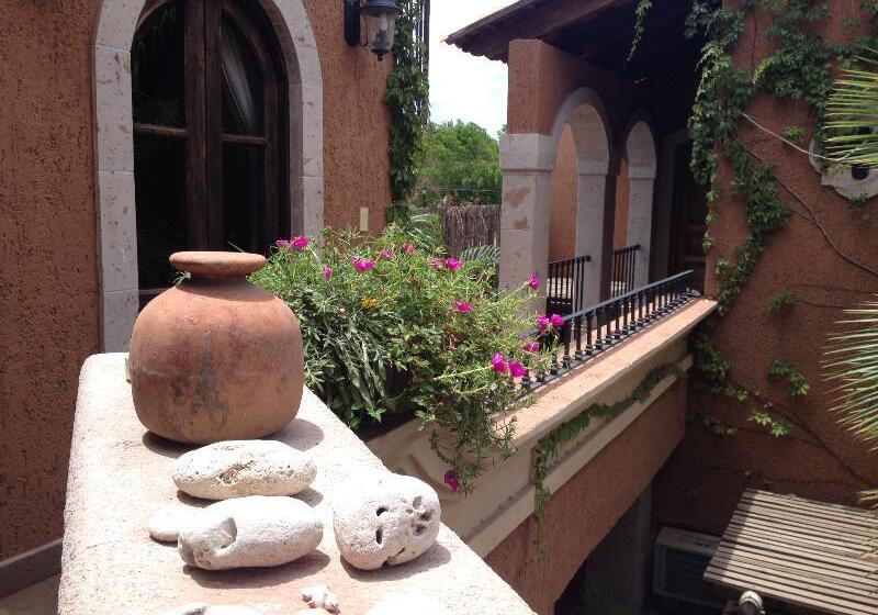 Szálloda Posada Del Cortes