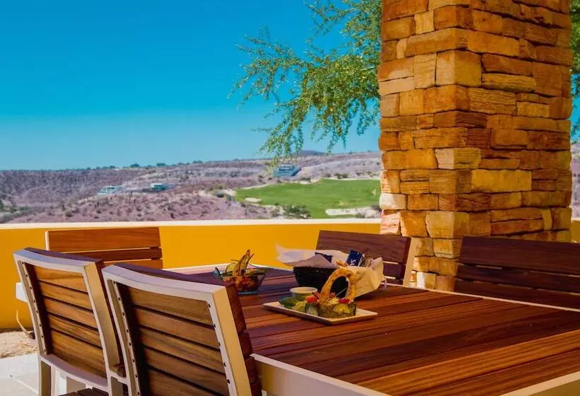 ホテル Puerta Cortes Residences