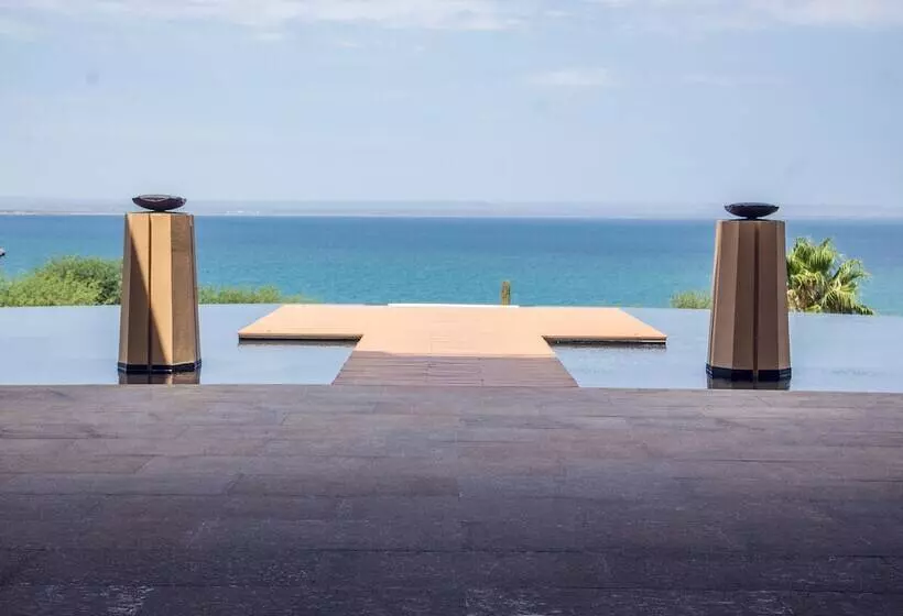 ホテル Puerta Cortes Residences