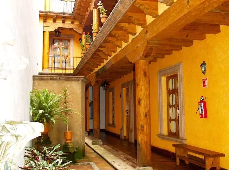 هتل Refugio Del Angel