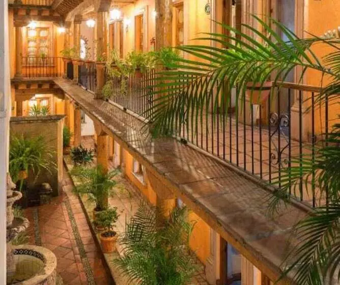 هتل Refugio Del Angel