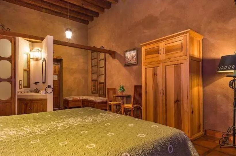 هتل Refugio Del Angel