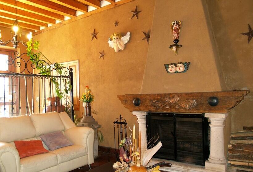 هتل Refugio Del Angel