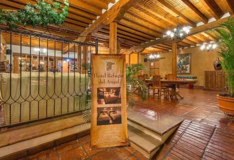 هتل Refugio Del Angel