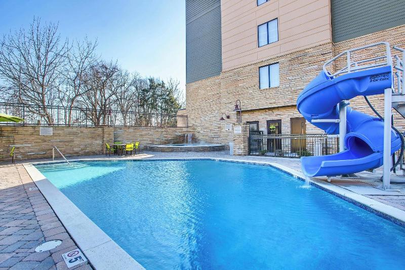 فندق Springhill Suites Pigeon Forge