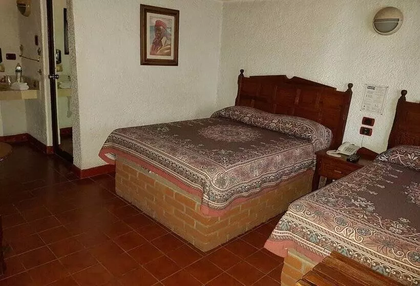 هتل State Inn