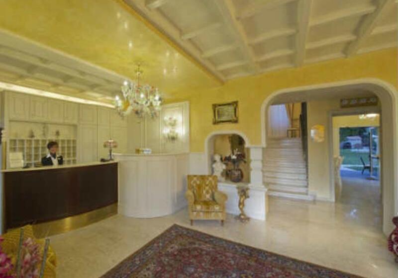 ホテル Viktoria Palace