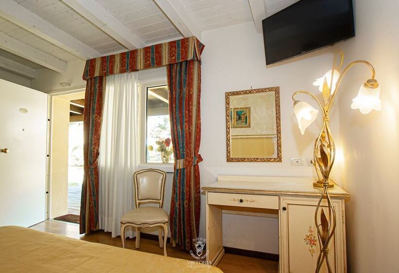 ホテル Viktoria Palace