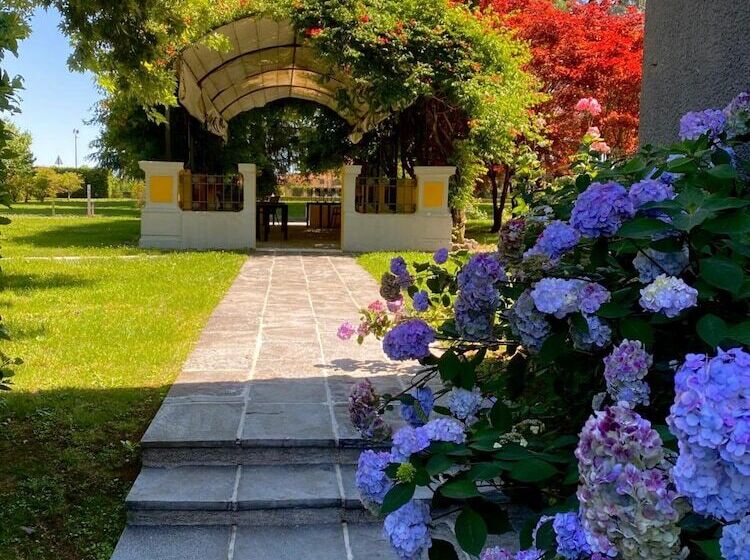 فندق Villa Malpensa