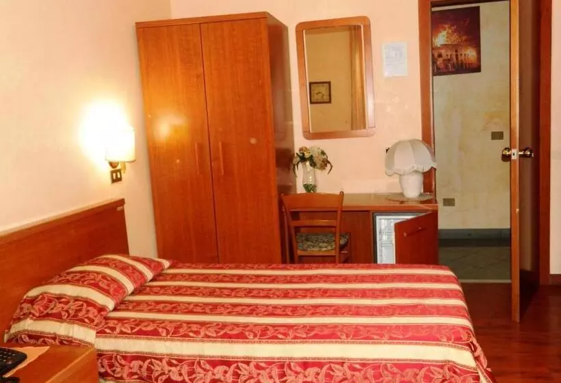 پانسیون Buonarroti Home