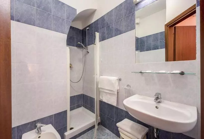 پانسیون Buonarroti Home