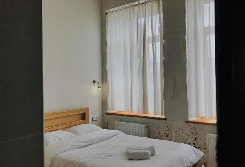 تختخواب و صبحانه Konjelazia   Tourism & Design