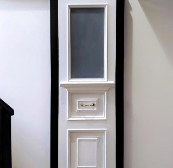 تختخواب و صبحانه Konjelazia   Tourism & Design