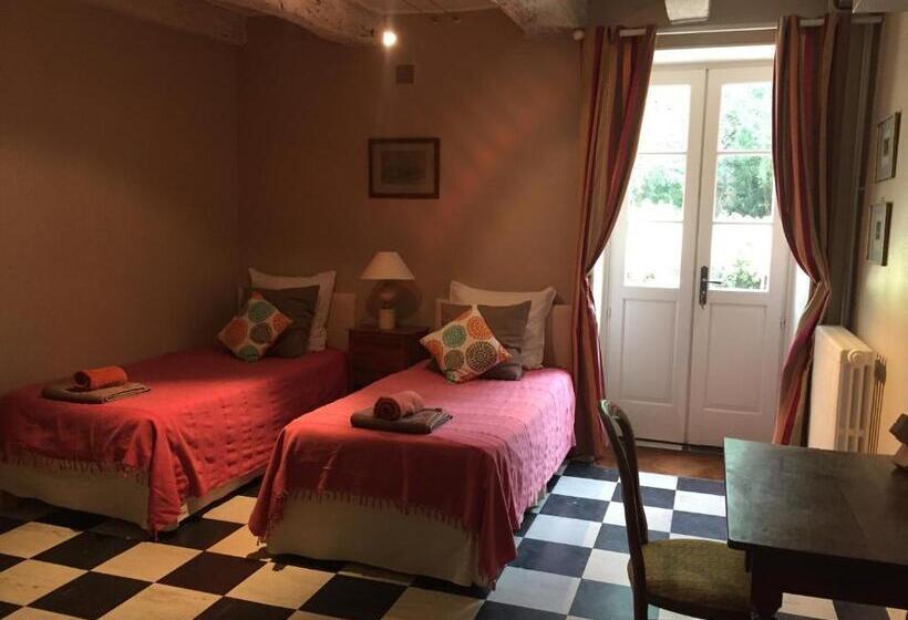 مبيت وإفطار La Maison Des Gardes   Chambres D Hôtes