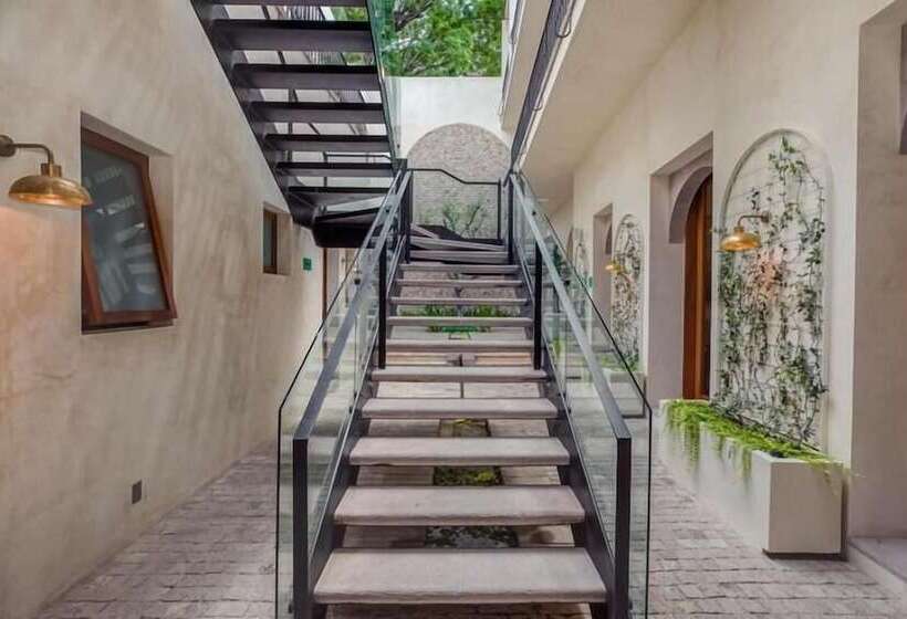 Cantera 1910 Hotel Boutique, Destination