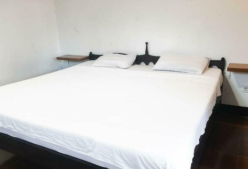 호텔 Arlina S Guest House Kintamani Redpartner