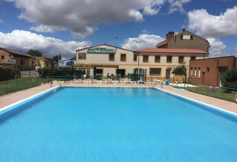 بنسيون El Delfín Verde