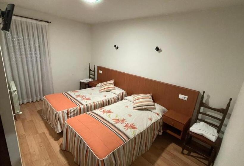 بنسيون El Delfín Verde