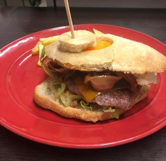 بنسيون El Delfín Verde