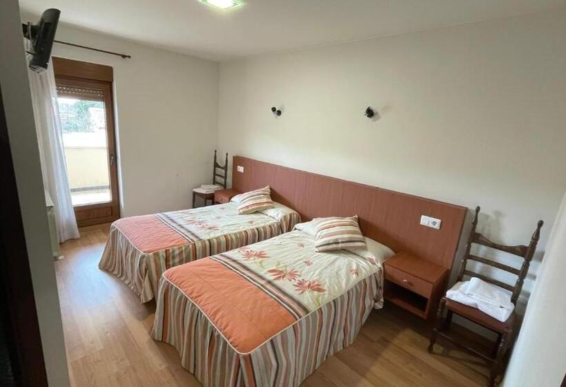 بنسيون El Delfín Verde