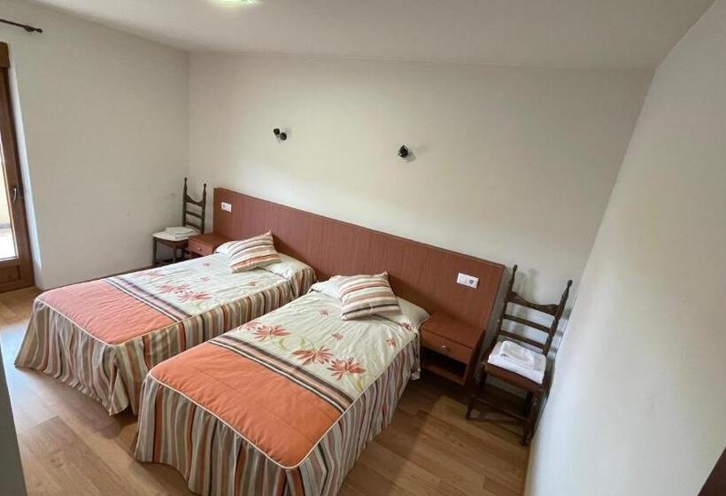 بنسيون El Delfín Verde