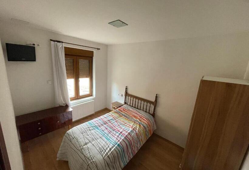 بنسيون El Delfín Verde