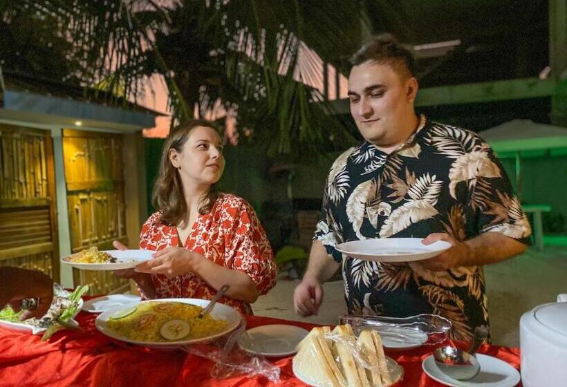 پانسیون Leisure Inn Guest House