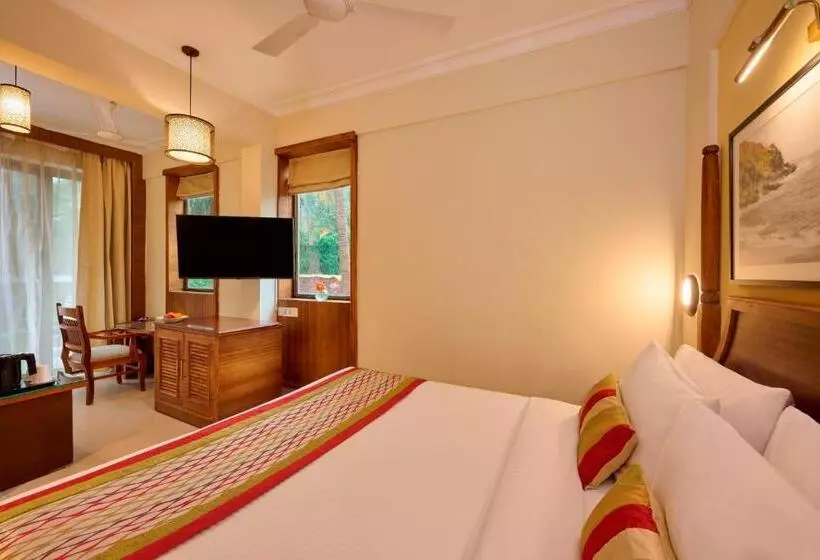 リゾートホテル Sea Breeze Sarovar Portico Varca Goa