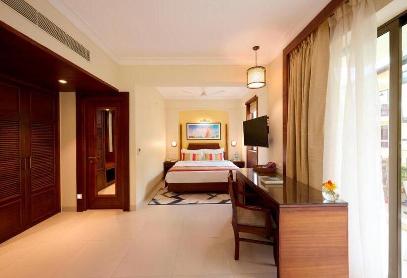 Resort Sea Breeze Sarovar Portico Varca Goa