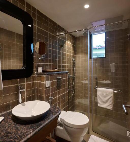 Resort Sea Breeze Sarovar Portico Varca Goa