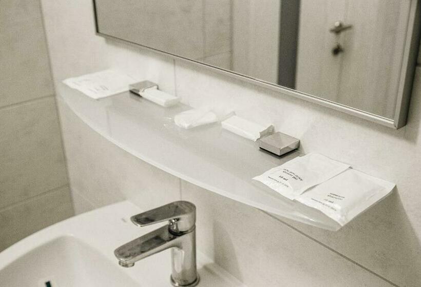 فندق And Restaurant Complex Lubokray