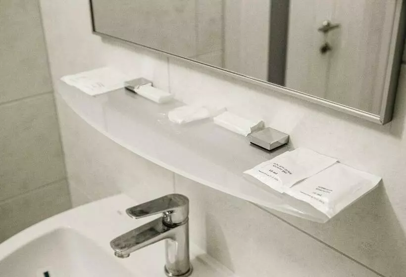 ホテル And Restaurant Complex Lubokray