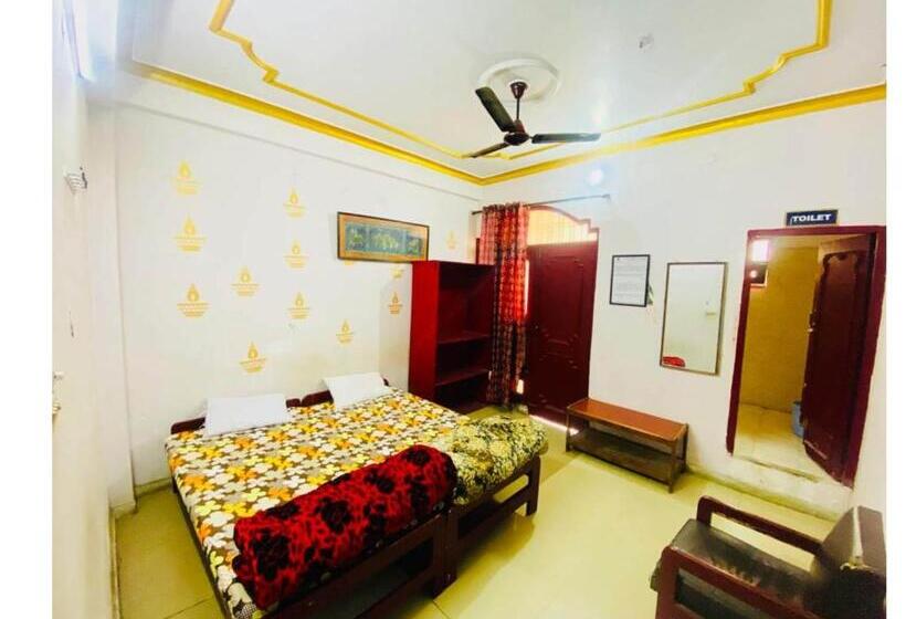 هتل J C Guest House