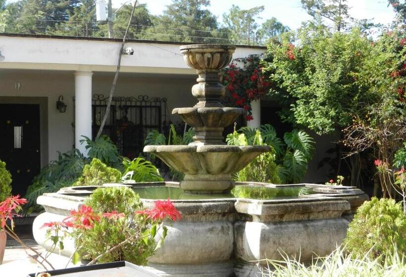 هتل La Chacra De Joel